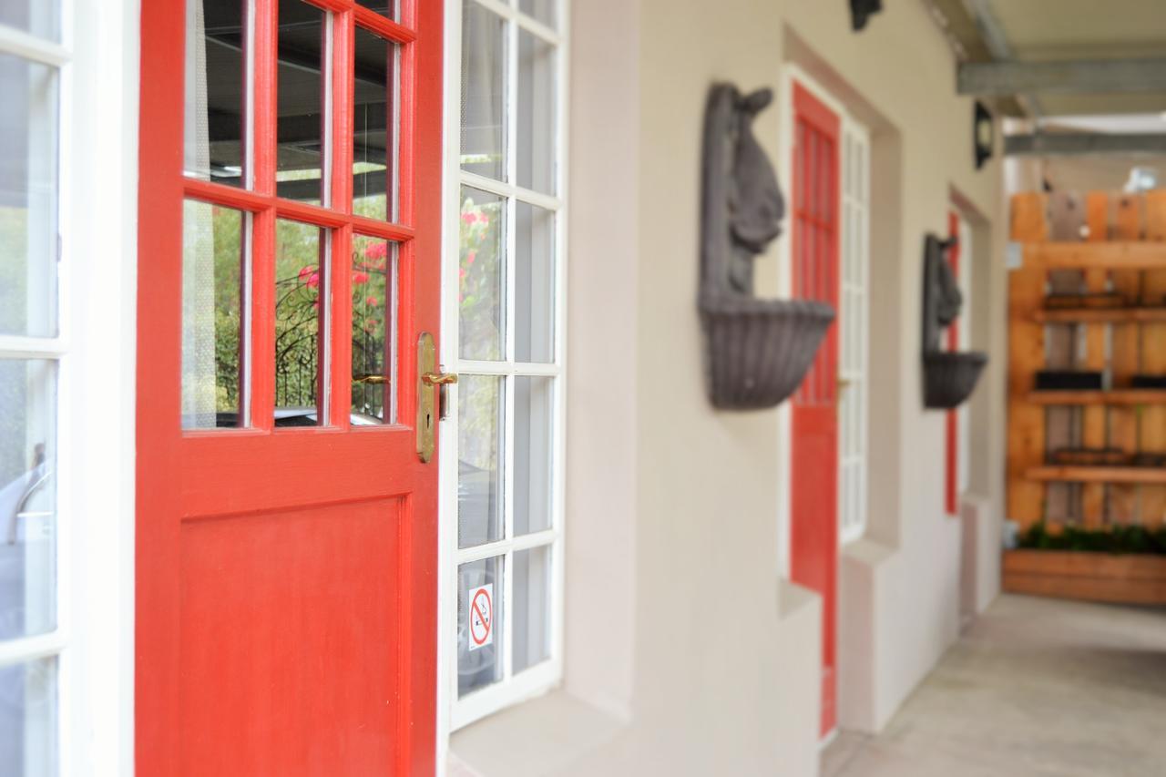 Versailles Self-Catering Wellington Buitenkant foto