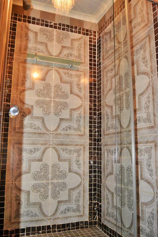 Versailles Self-Catering Wellington Buitenkant foto