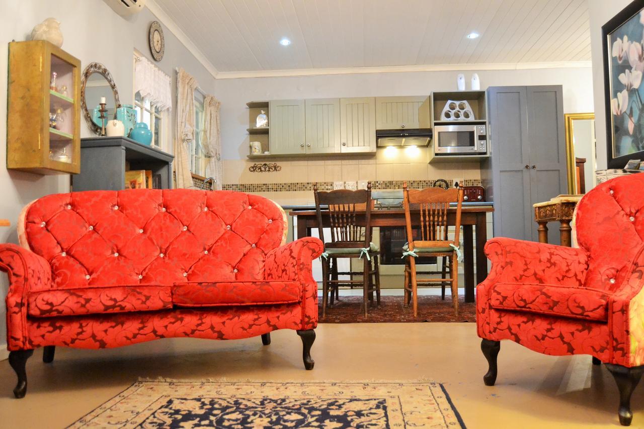 Versailles Self-Catering Wellington Buitenkant foto